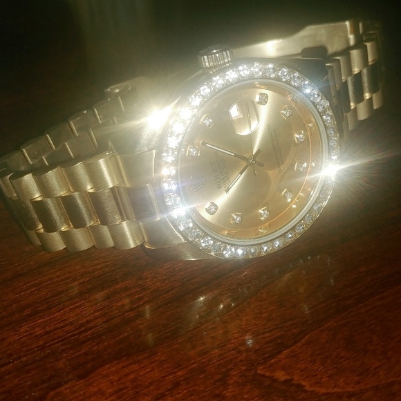 Watch - Picture 2 of 5